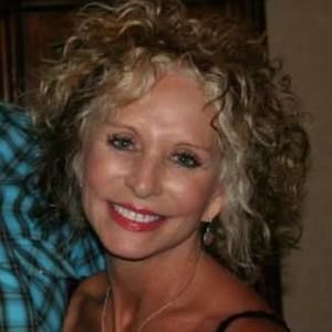 Meet your Posher, Debbie